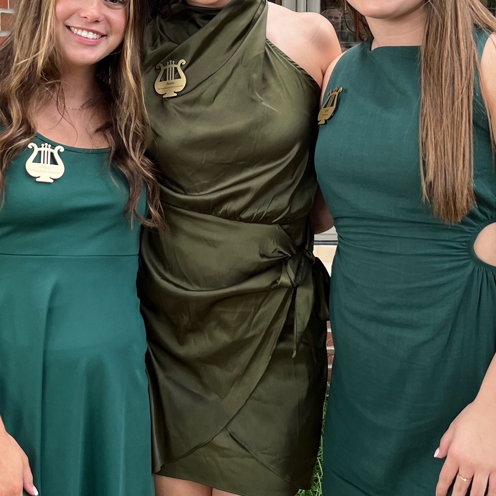 Elegant Green Sleeveless Dress